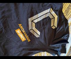T-Shirt Conceal